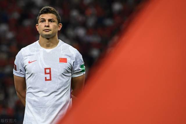 里程碑夜!意大利国家队单刀错失;西甲转会期刷纪录;质疑声四起;球队文化被再次提及的简单介绍 里程碑夜!意大利国家队单刀错失;西甲转会期刷纪录;质疑声四起;球队文化被再次提及的简单介绍