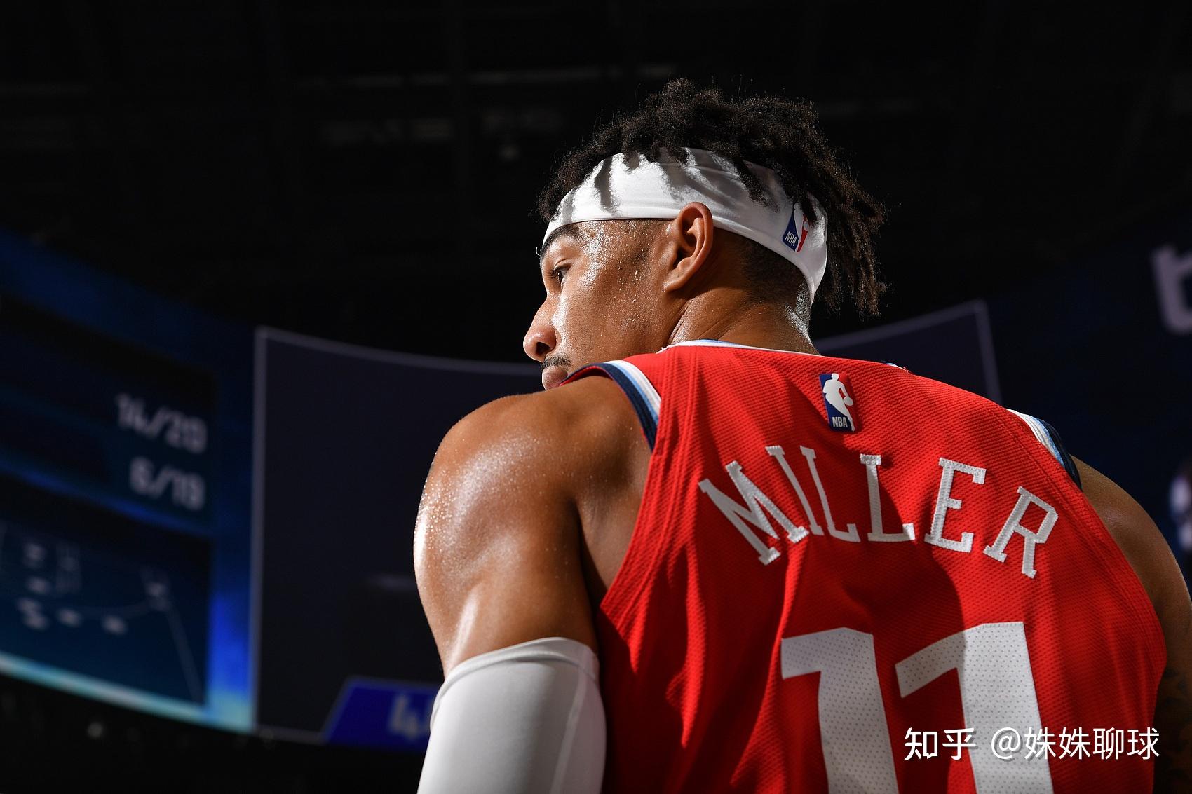 集结日体能课后,洛杉矶快船队长鼓劲备战英超,压力陡增,医务组通报恢复(光辉国际1984洛杉矶奥运会) 集结日体能课后,洛杉矶快船队长鼓劲备战英超,压力陡增,医务组通报恢复(光辉国际1984洛杉矶奥运会)